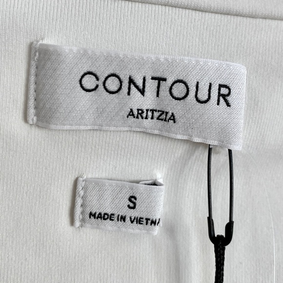 [🌟 PRICE FIRM] ARITZIA Original Contour Flourish Mini Dress Light Birch - Picture 8 of 11